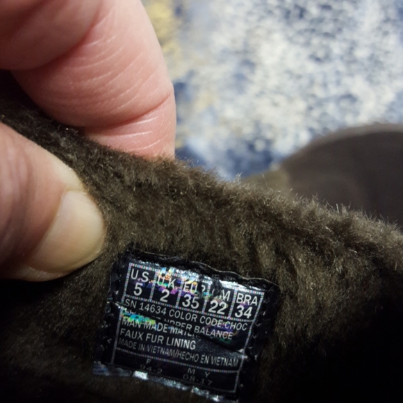 Women's Skechers brown fuzzy gen5 shoes sz 5 - Picture 8 of 10